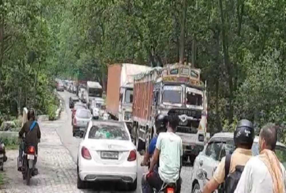 Uttarakhand Unlock: 1500 vehicles were returned after Traffic jam in Mussoorie and tourist Entry ban due to rise water in Kempty Falls