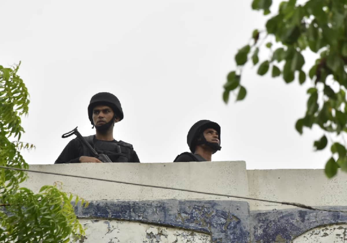 Afaq and Laik of Kanpur gave weapons to terrorists, revealed in interrogation