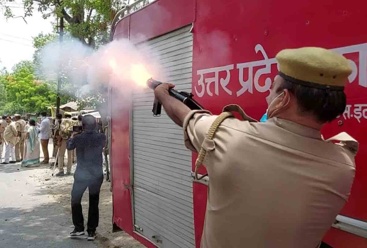 SP said to BJP MLA 'they slapped me, these people have brought bombs'