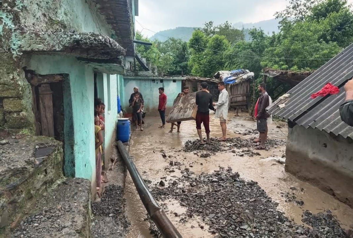 weather update himachal: heavy rain in himachal pradesh mud entered in houses