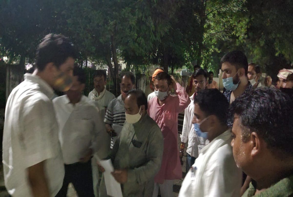 BJP sitting on dharna demanding cancellation of election result of Jasra block