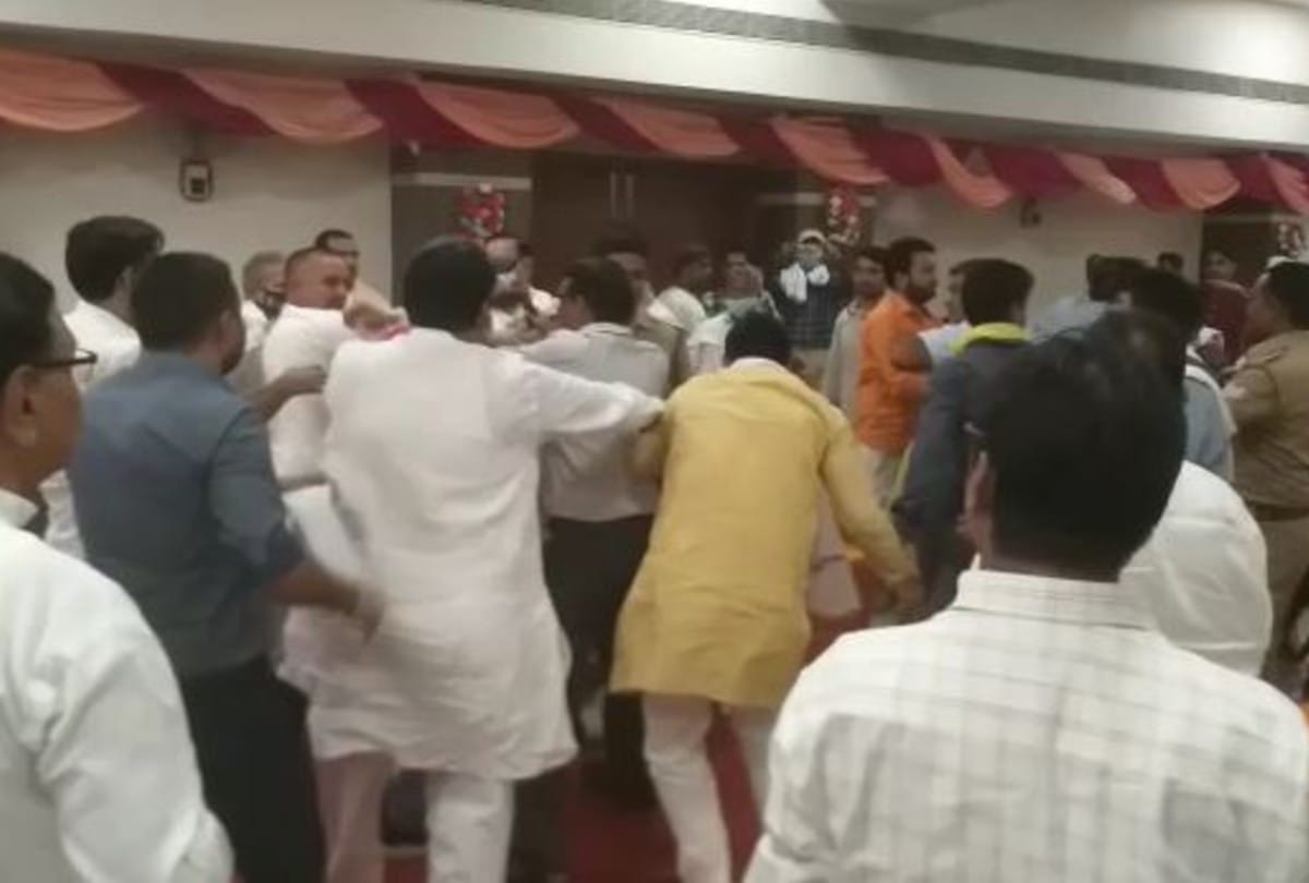 RLD leaders clashed in the press conference in Mathura