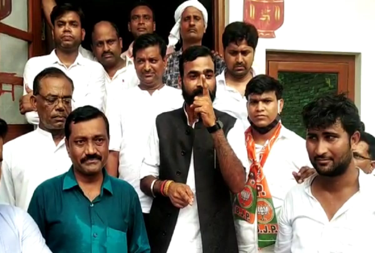 Raibareli news : allegations and counter-allegations between cabinet minister son and Unchahar MLA