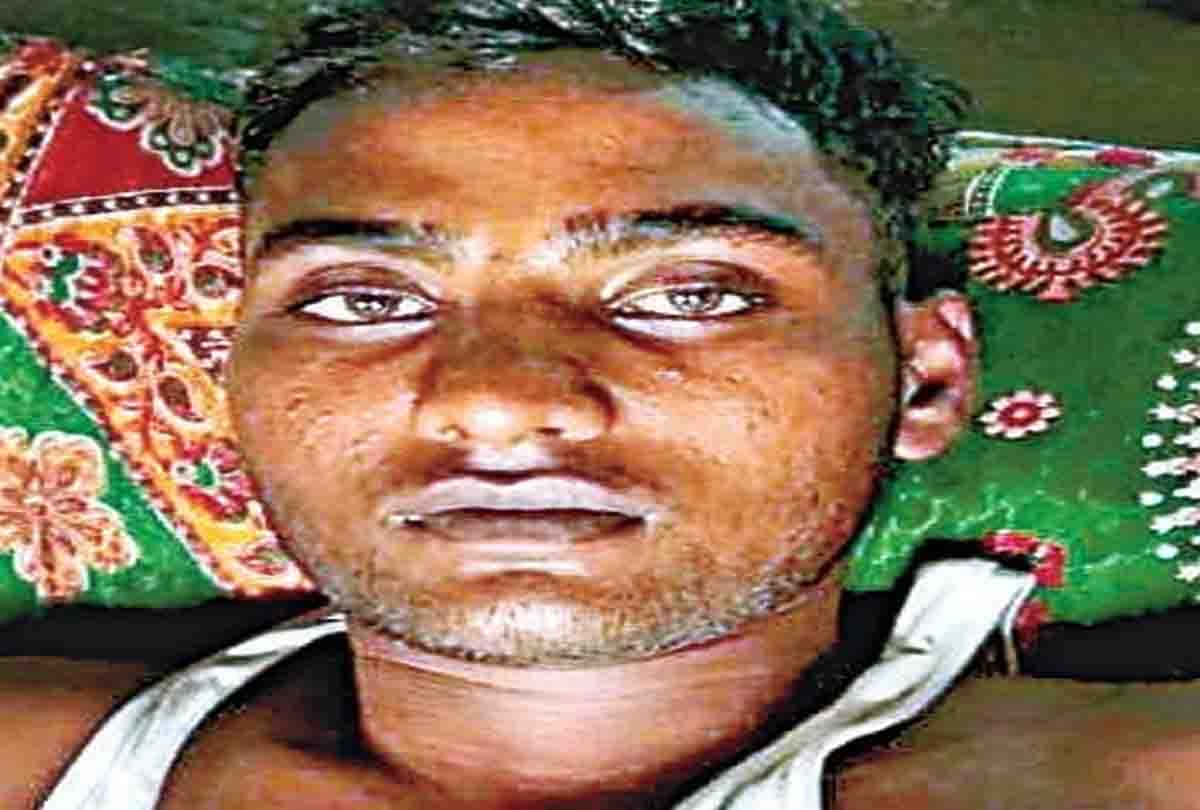 young man who saved his life by climbing a tree all night told the story of terror IN pilibhit