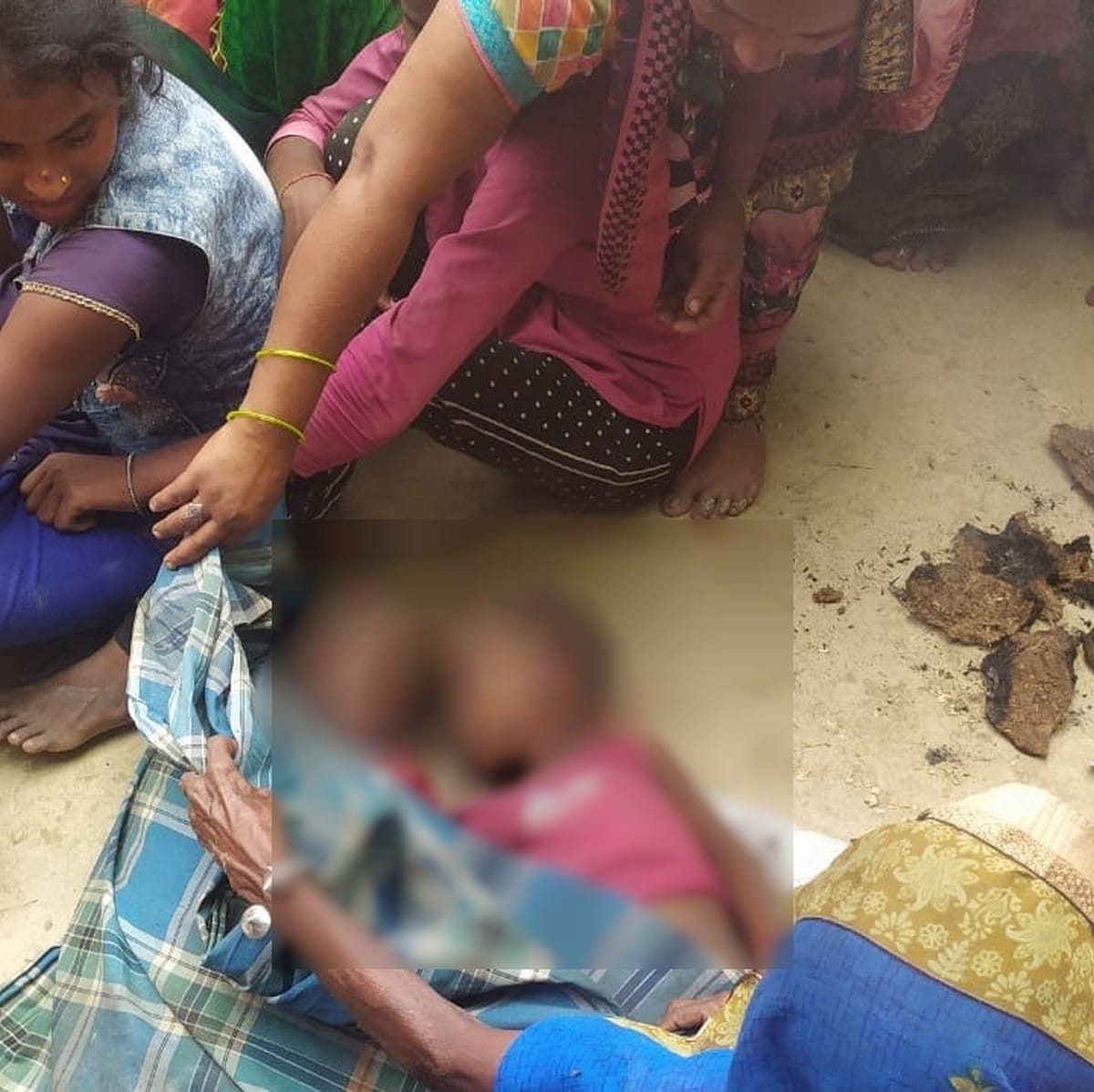 Two child died due to drown in pond went for defecation in chandauli
