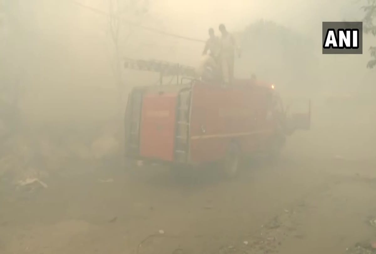 Delhi fire breaks out in Ramlal anand college fire doused read detail