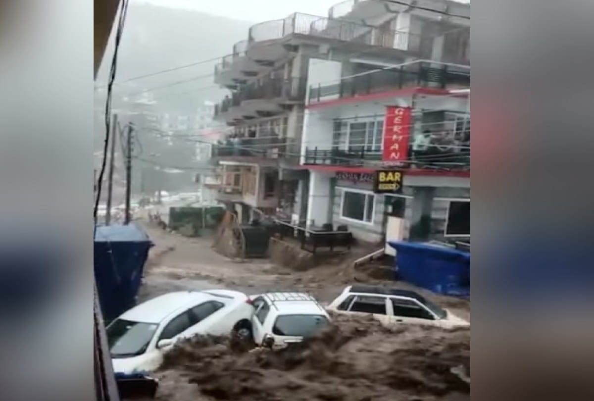 dharamshala flood latest news: houses washed away in front of the eyes, the tourists ran away from the hotel