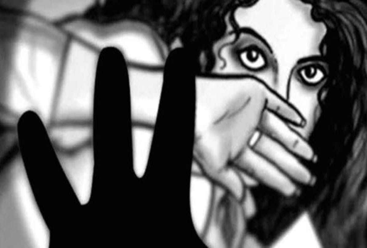 Prayagraj: Threat to sister living in maiden, report on brother