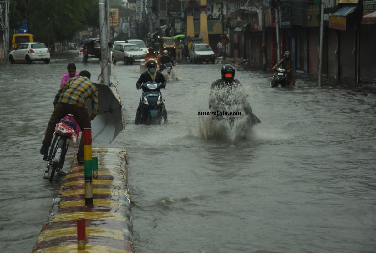 Jammu and Kashmir: Strong sunshine throughout the day, rain in many areas in the evening gave relief