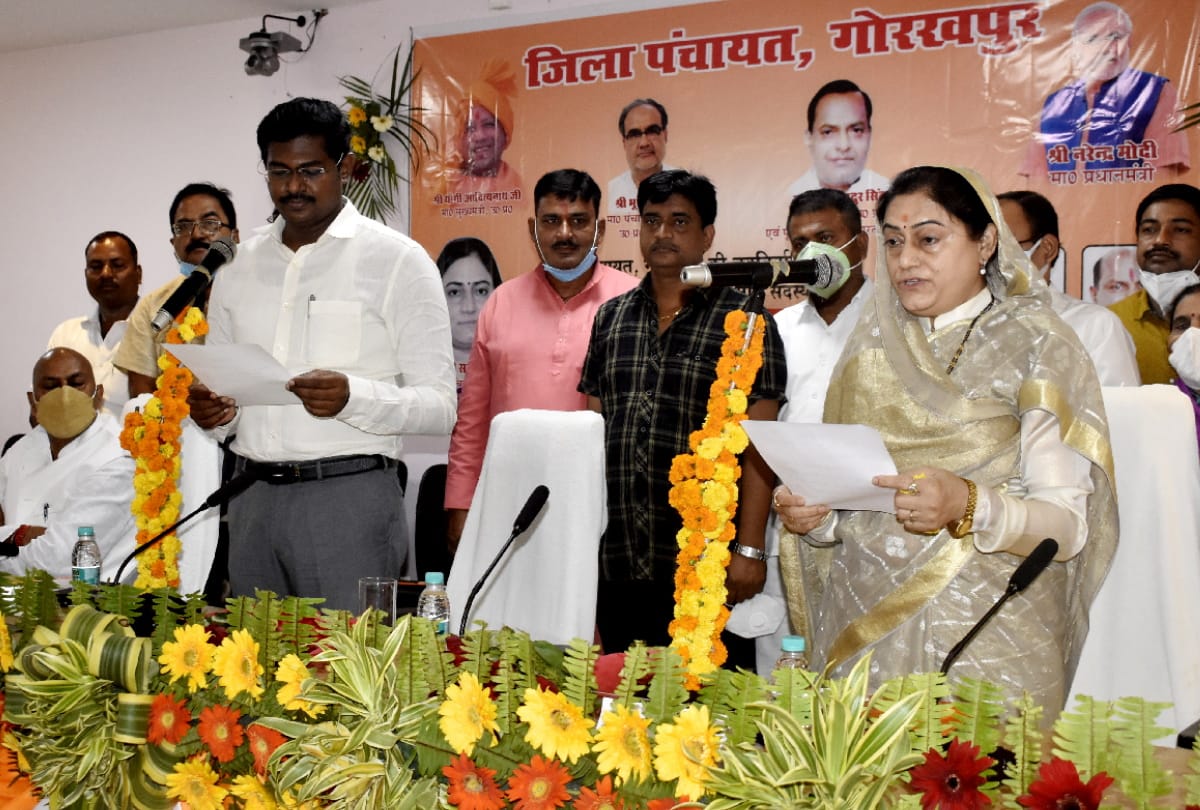 Sadhna Singh become Zila Panchayat adhyaksh for second time in Gorakhpur