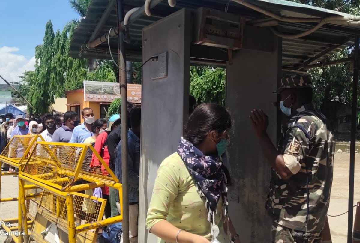 Indo-Nepal border alert when terrorists caught in maharajganj