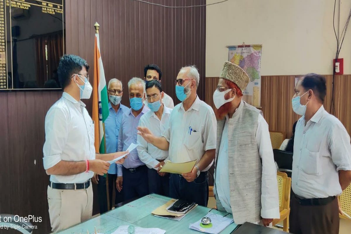 Meerut News: Ulama meet to DM for offer Namaz at Idgah on Bakrid