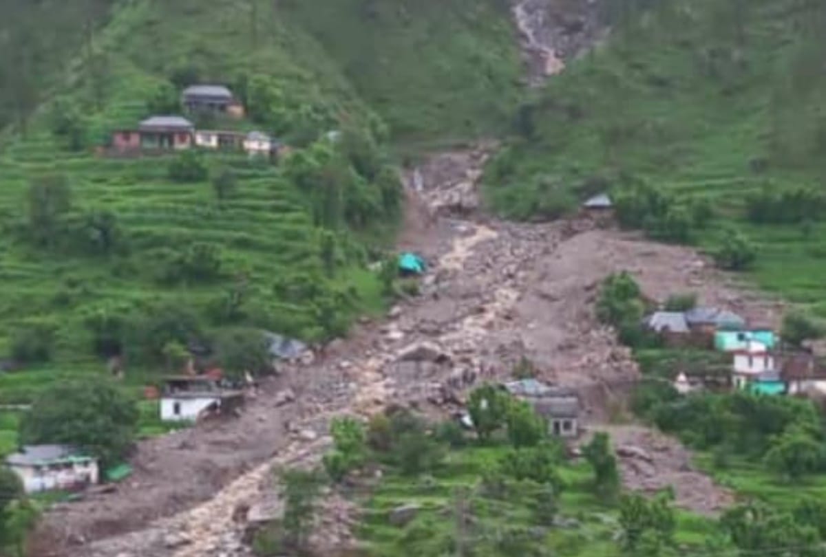 Flash flood in kangra himachal rescue update: one body recovered from debris in Kangra boh himachal pradesh