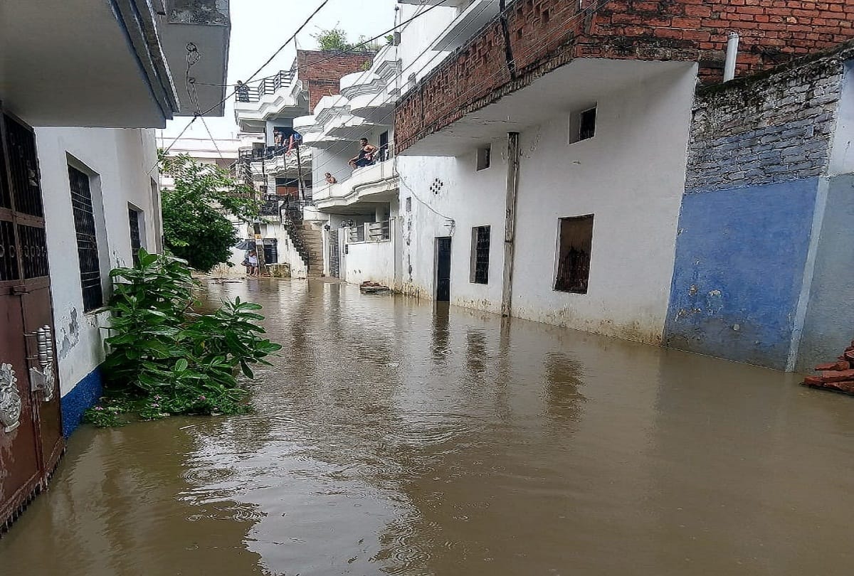 Heavy rain in Prayagraj 15.7 mm of rain, mercury rolled down