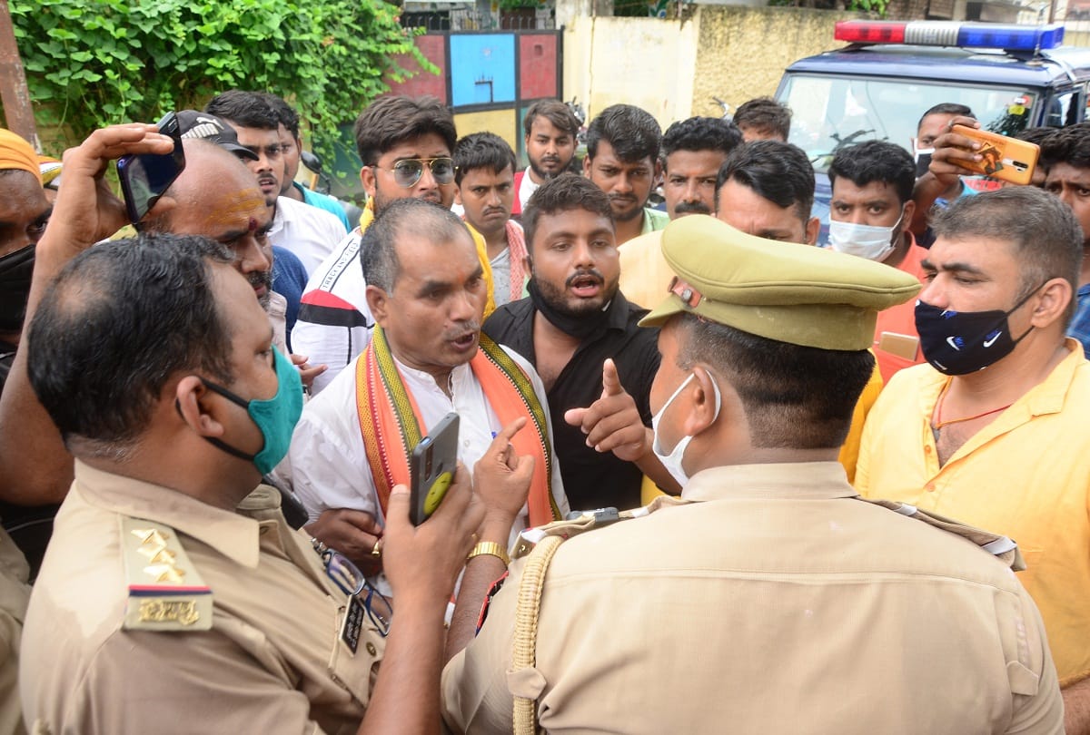 cow death in Kanji House, VHP warns of agitation