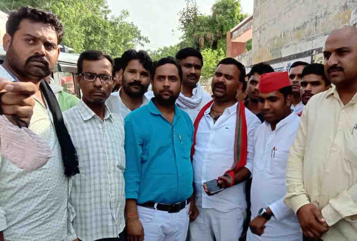 Auraiya: All 23 members boycotted the swearing-in in the district panchayat