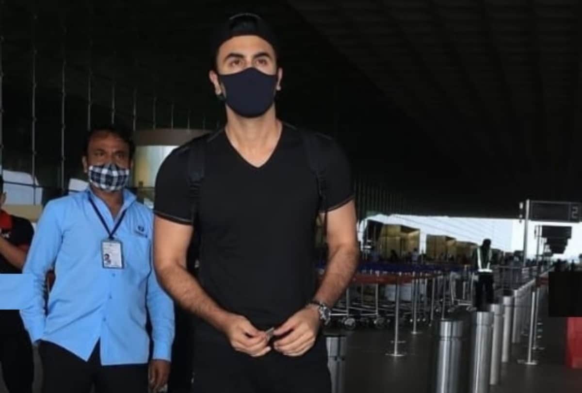 Ranbir Kapoor And Shraddha Kapoor Get Snapped At The Airport As They Leave To Shoot For Luv Ranjan's Upcoming Film