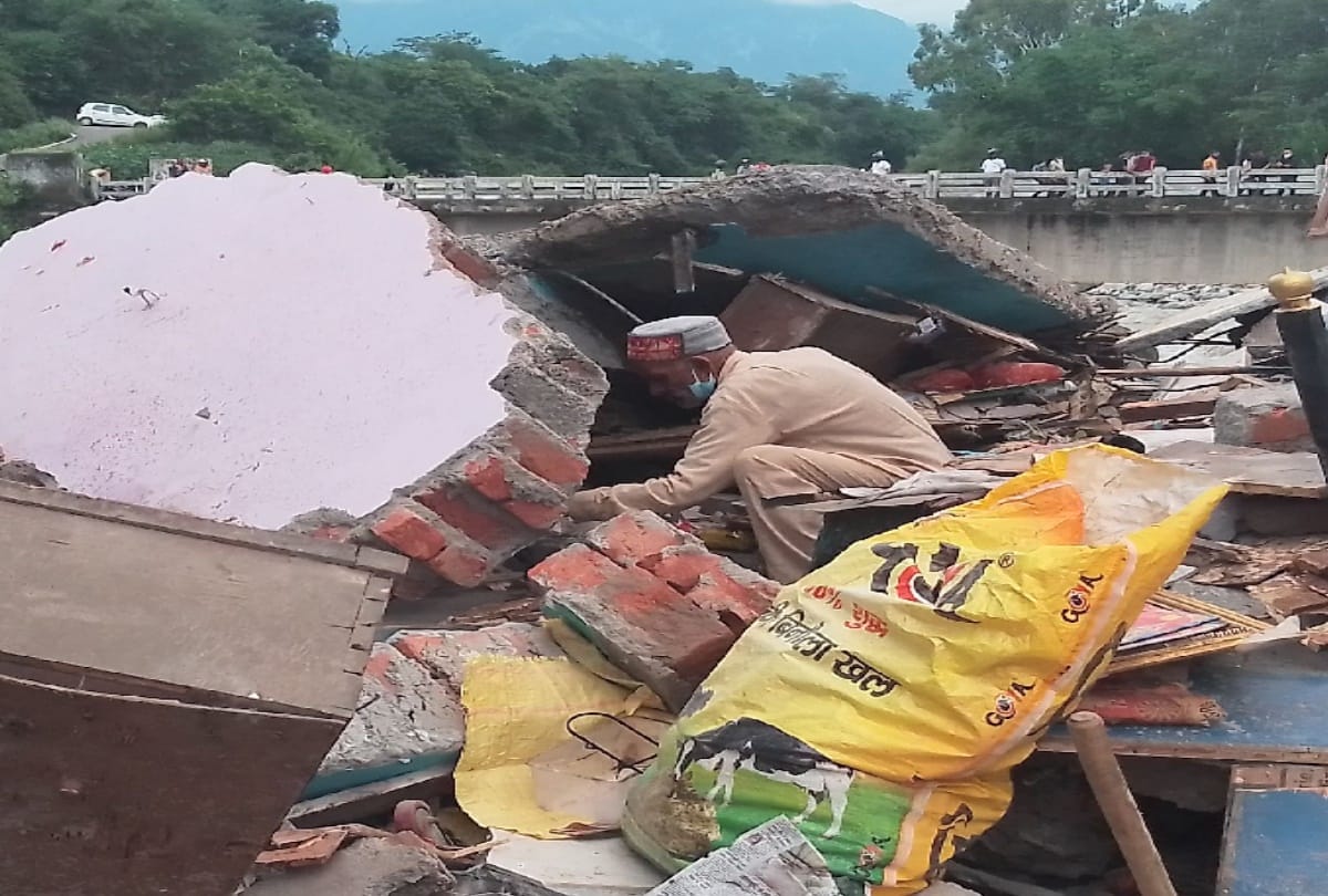 dharamshala flood update: The families kept looking for the signs of the lost homes, wept bitterly