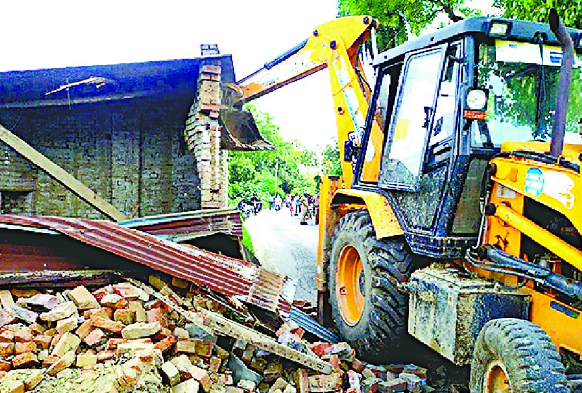 Bulldozer again ran on Mafia Khan Mubarak's property