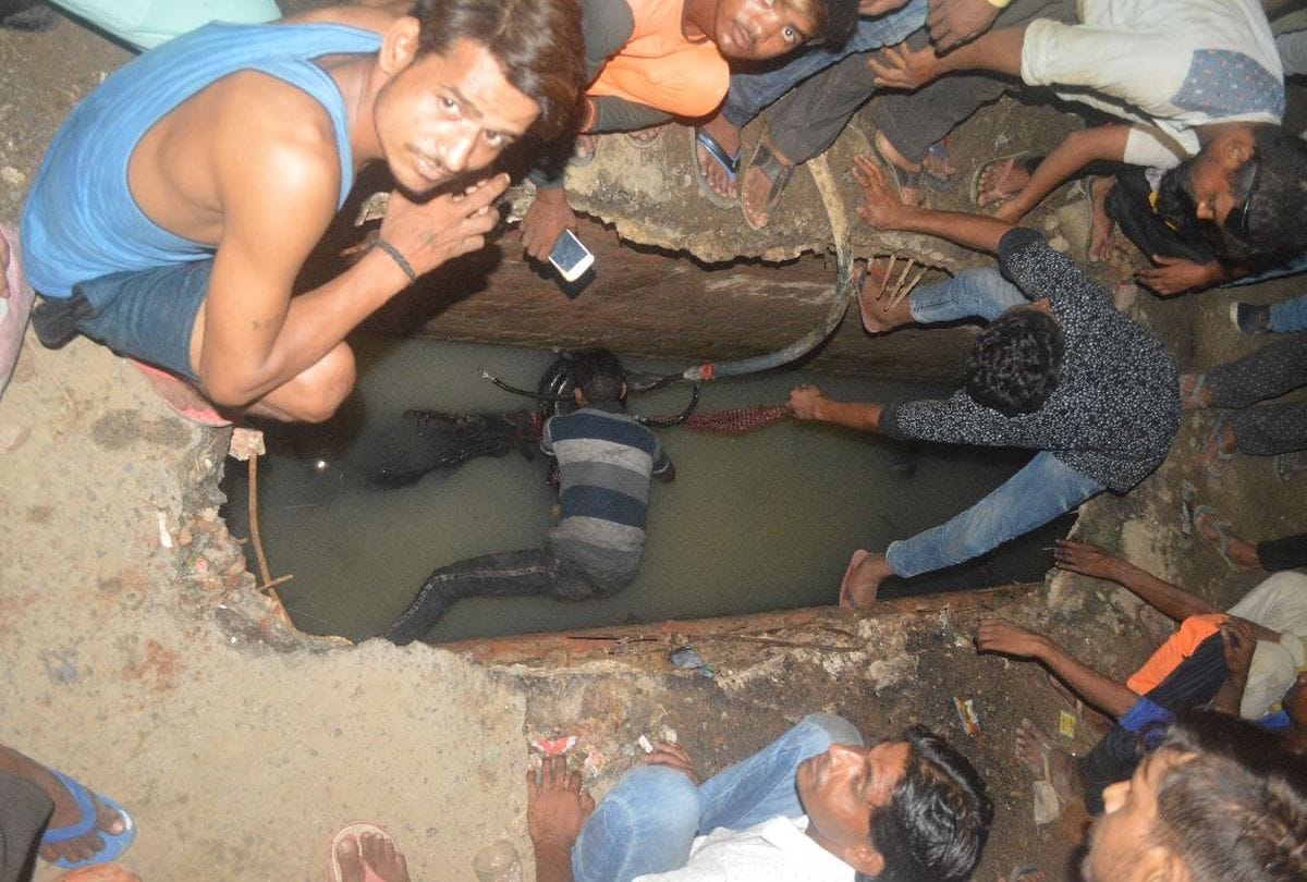 pits not filled even after the accident in agra