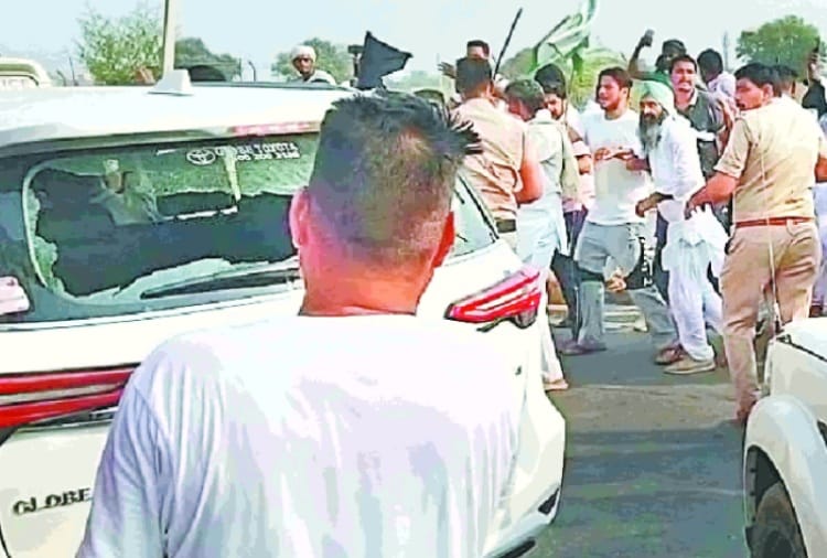 Haryana government transferred Sirsa SP after attack on deputy speaker vehicle by protesters