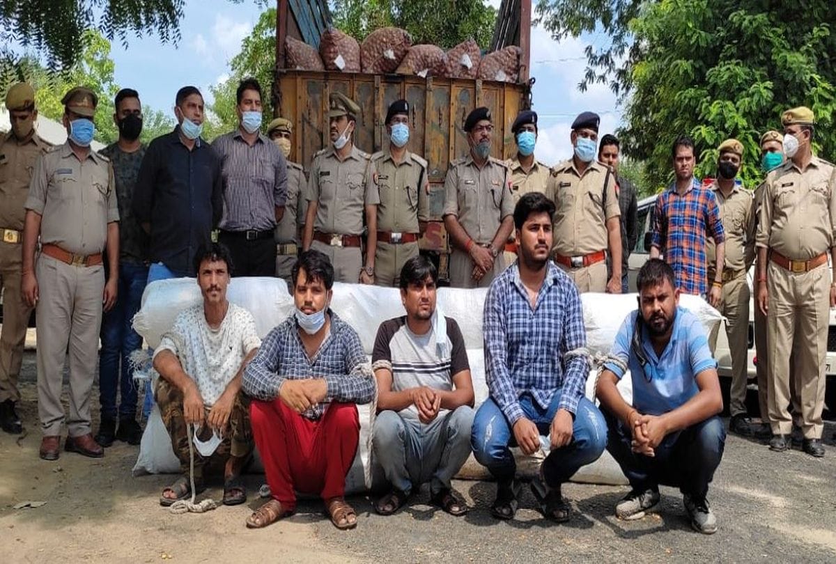 firozabad police arrests five hemp smuggler Price 1.5 crore rupees