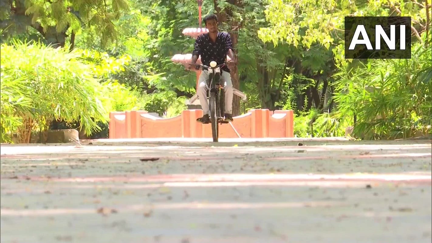 solar powered electric bicycle College student Dhanush in madurai tamil nadu made solar power electric bicycle runs 50 km in just Rs 1.50 solar power cycle electric vehicles in india