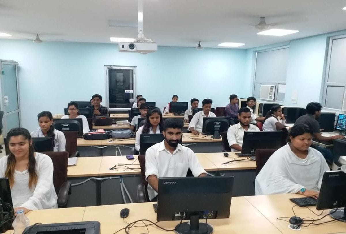 make a better future by studying in computer center of the university