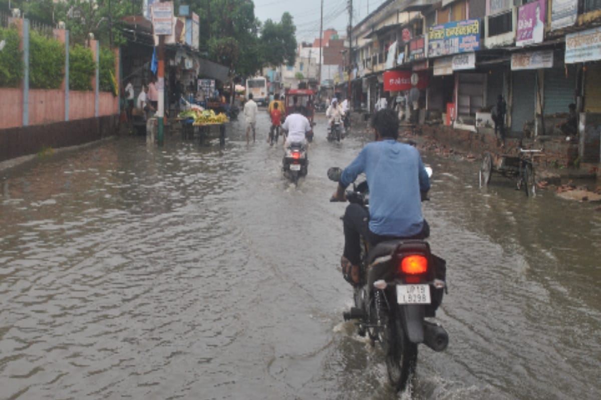 Monsoon: farmers feel relaxed after rain,  temperature in daytime in western up dropped by four degrees