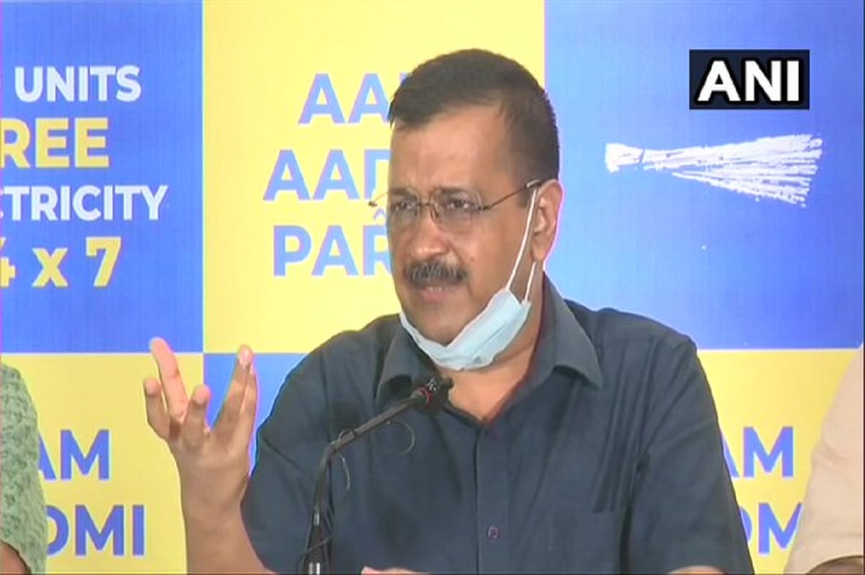 CM Kejriwal said That Government will cooperate in making New Delhi railway station of international standard