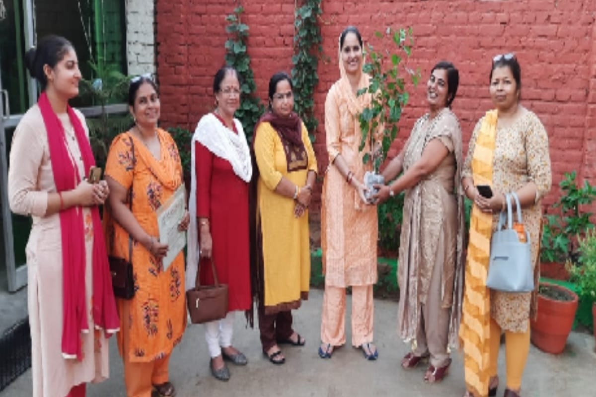 Received special leave: Bijnor Women teachers raised demand for period leave from CM Yogi
