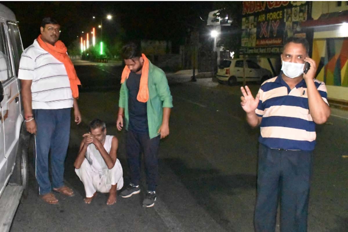 Exodus Case: Sitting on dharna on the commissionerate notice to the president of Hindu Jagran Manch