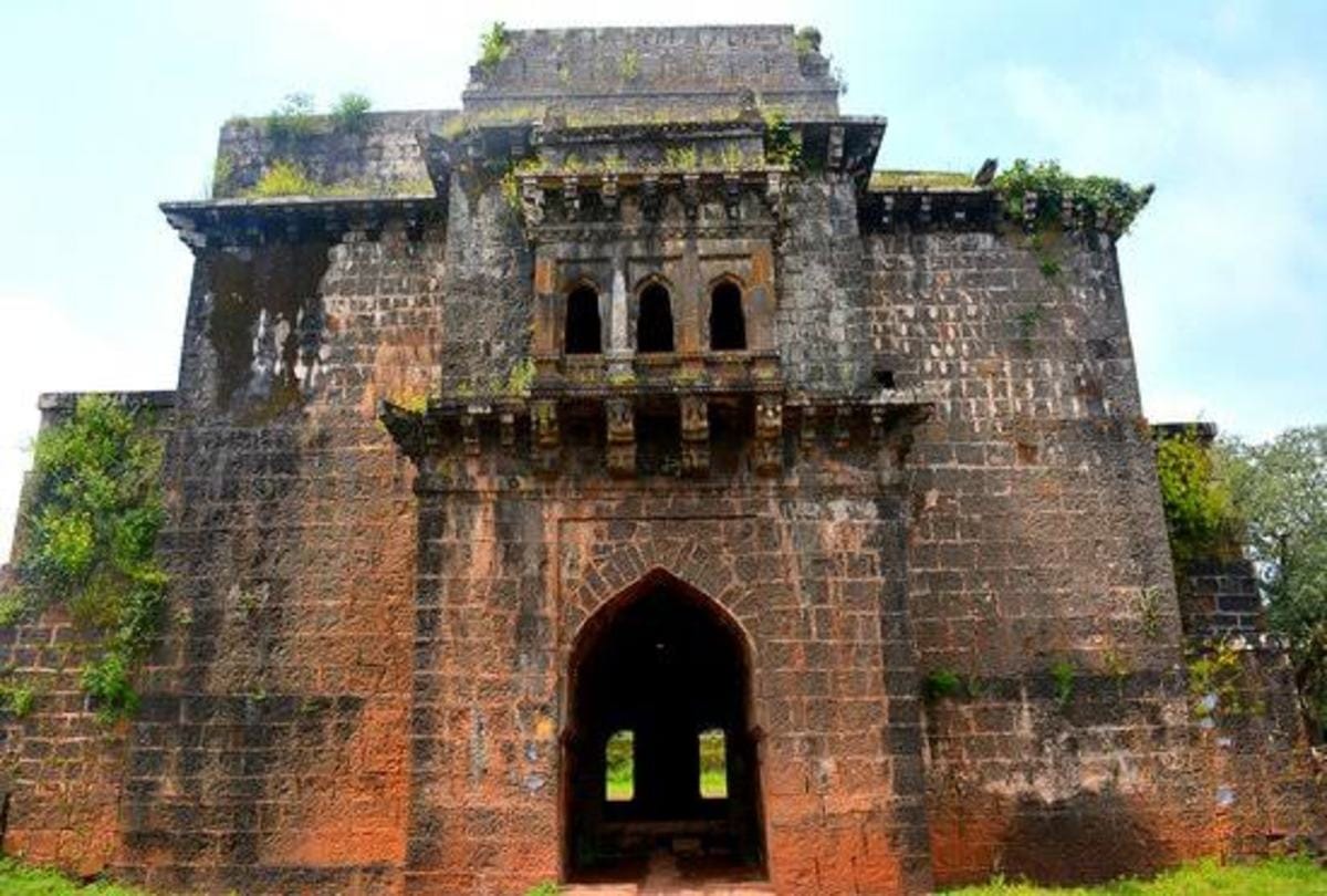 know why panhala fort called the house of serpents