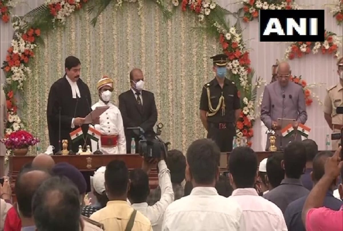 Ramesh Bais takes oath as the 10th Governor of Jharkhand