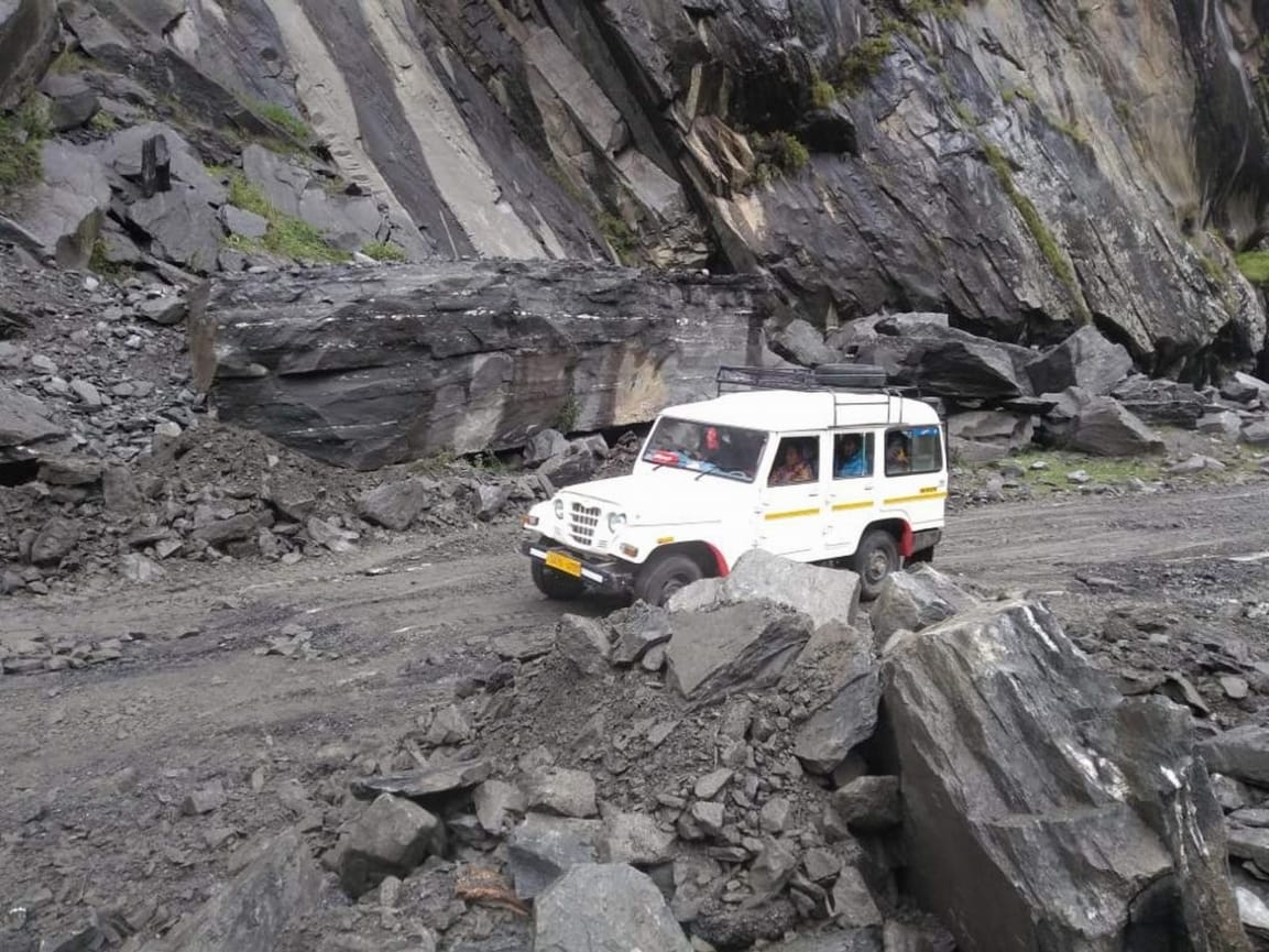 Uttarakhand Weather Update: 150 roads closed due to heavy rain