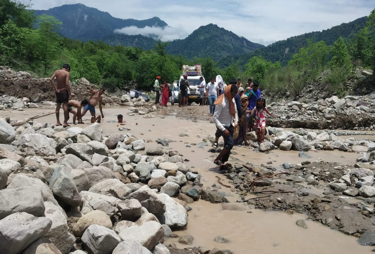 Uttarakhand Weather Update: 150 roads closed due to heavy rain