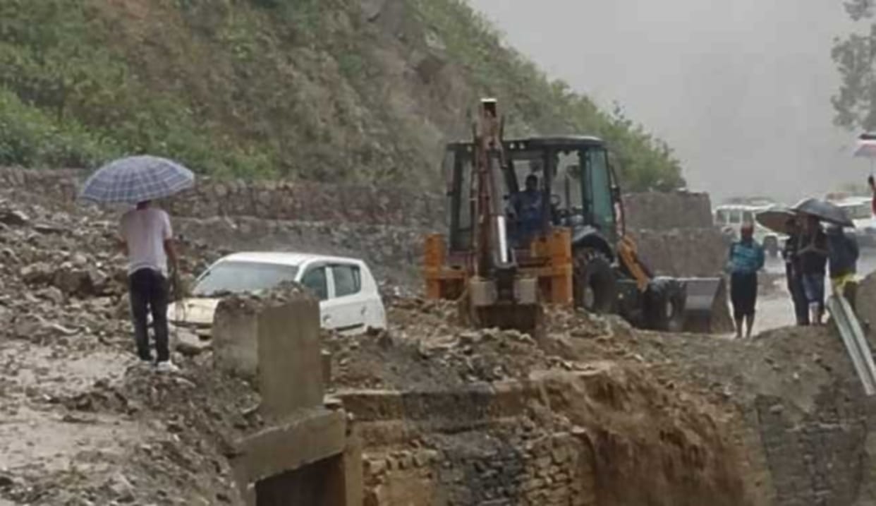 Uttarakhand Weather Update: 150 roads closed due to heavy rain