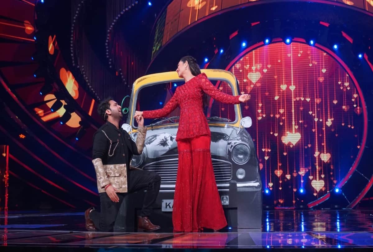 Karishma Kapoor grace the set of Indian Idol 12 revealed why she said no to film Dil To Pagal hai