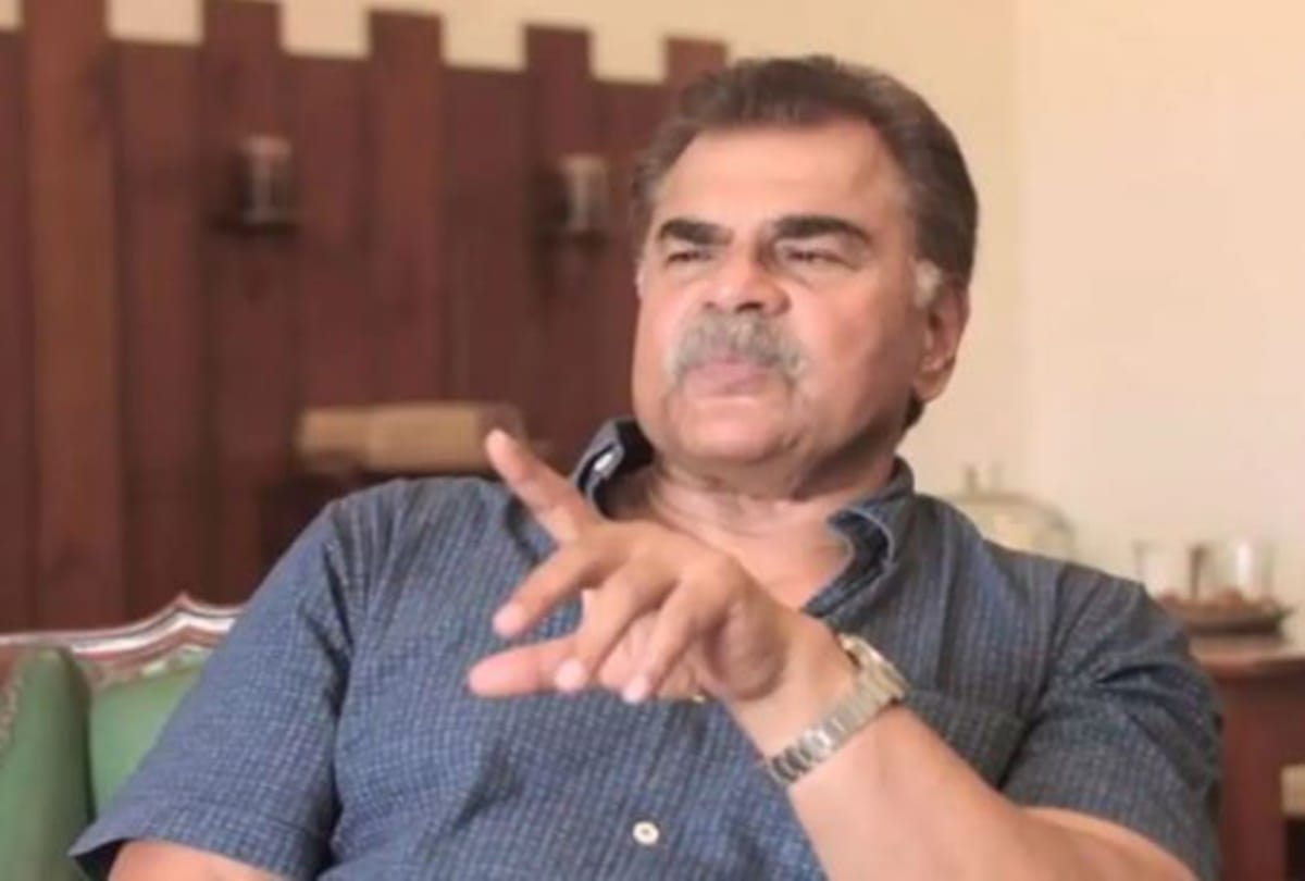 Sharat saxena says all the good old one's roles goes to Amitabh Bachchan we only get side roles