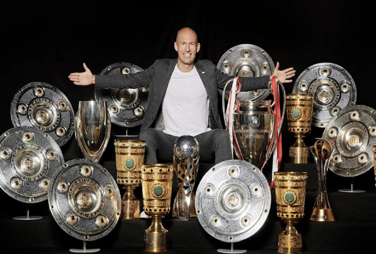 Netherland footballer Arjen Robben has announced his retirement from football