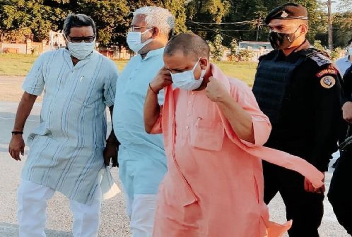 pm modi visit varanasi  CM Yogi adityanath said mistake will be considered unforgivable in presence  Prime Minister narendra modi