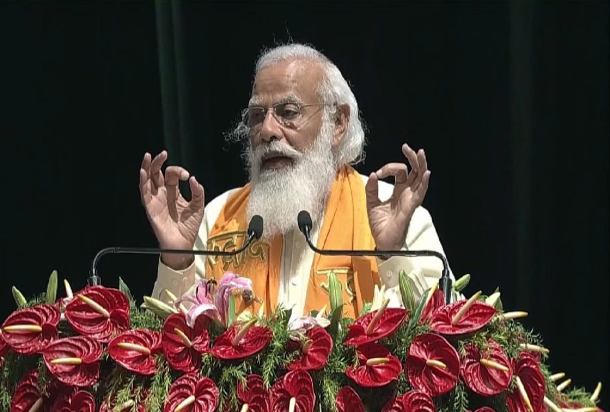 PM modi visit varanasi today prime minister narendra modi inaugrate rudraksh convention centre said india japan freindship