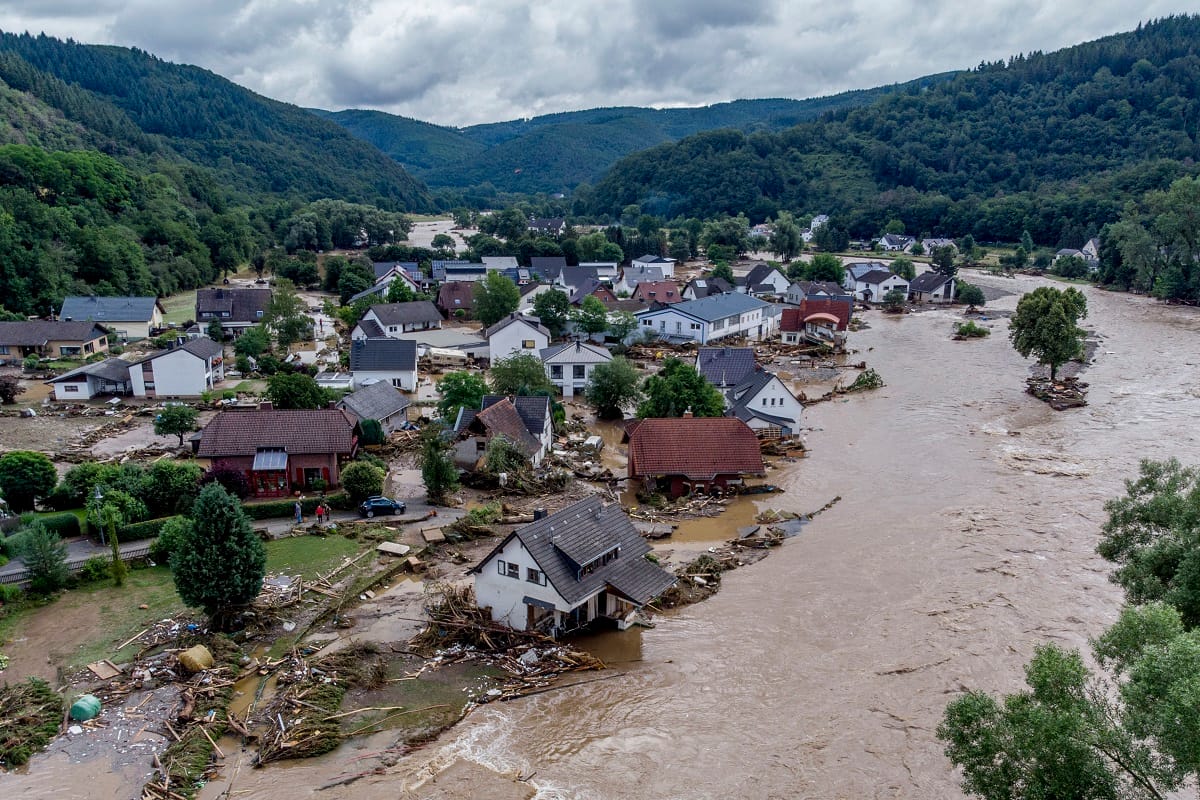 Europe Floods: More than 180 people killed in floods news in Hindi