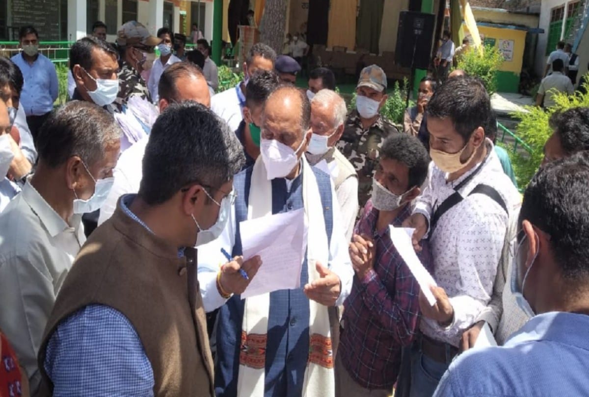 CM Jairam talks gave strict direction to officers regarding bad condition of roads in apple season