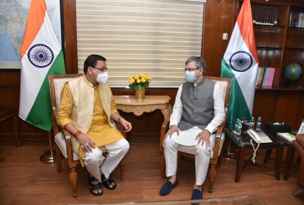 Uttarakhand News: CM pushkar singh Dhami meets Union Railway Minister Ashwini Vaishnav for rail projects