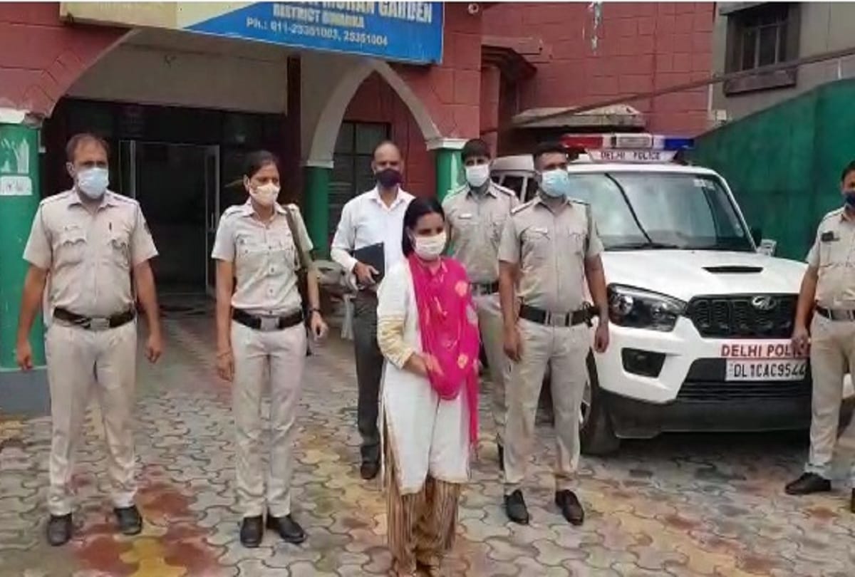twenty pieces of dead body after killing elderly woman in delhi see photos