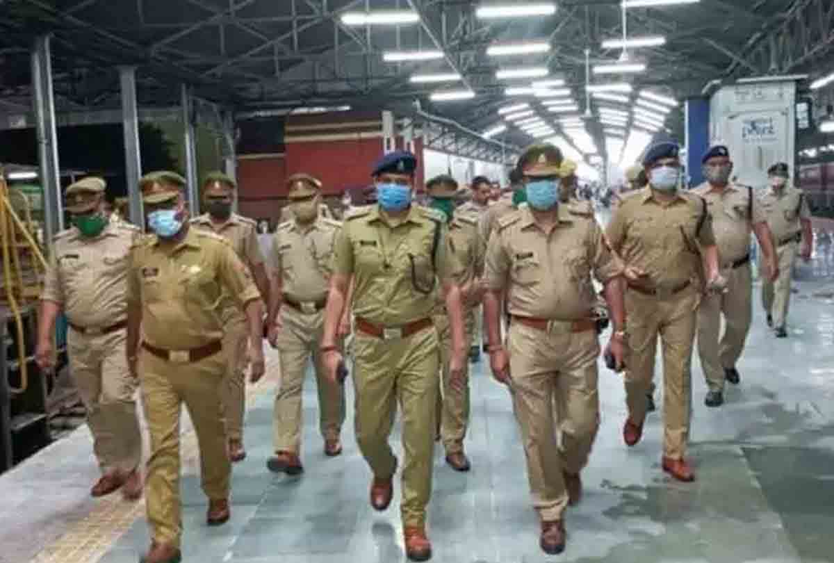 Afaq and Laik of Kanpur gave weapons to terrorists, revealed in interrogation