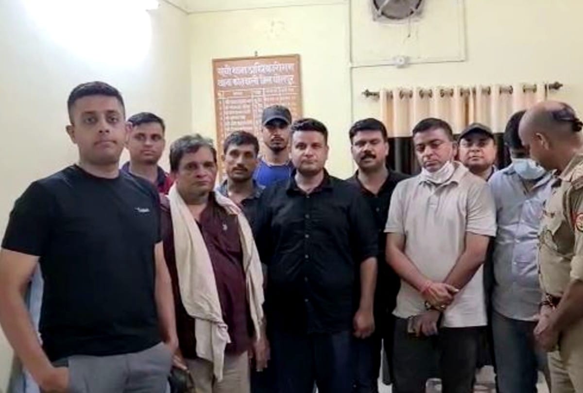 Police frees senior doctor kidnapped from Agra