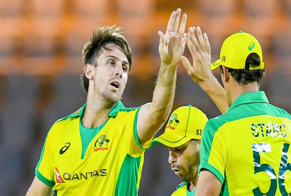 WI vs AUS Australia beat west indies by 4 runs in 4th T-20I at St Lucia player of the match Mitchell Marsh played 75 runs innings