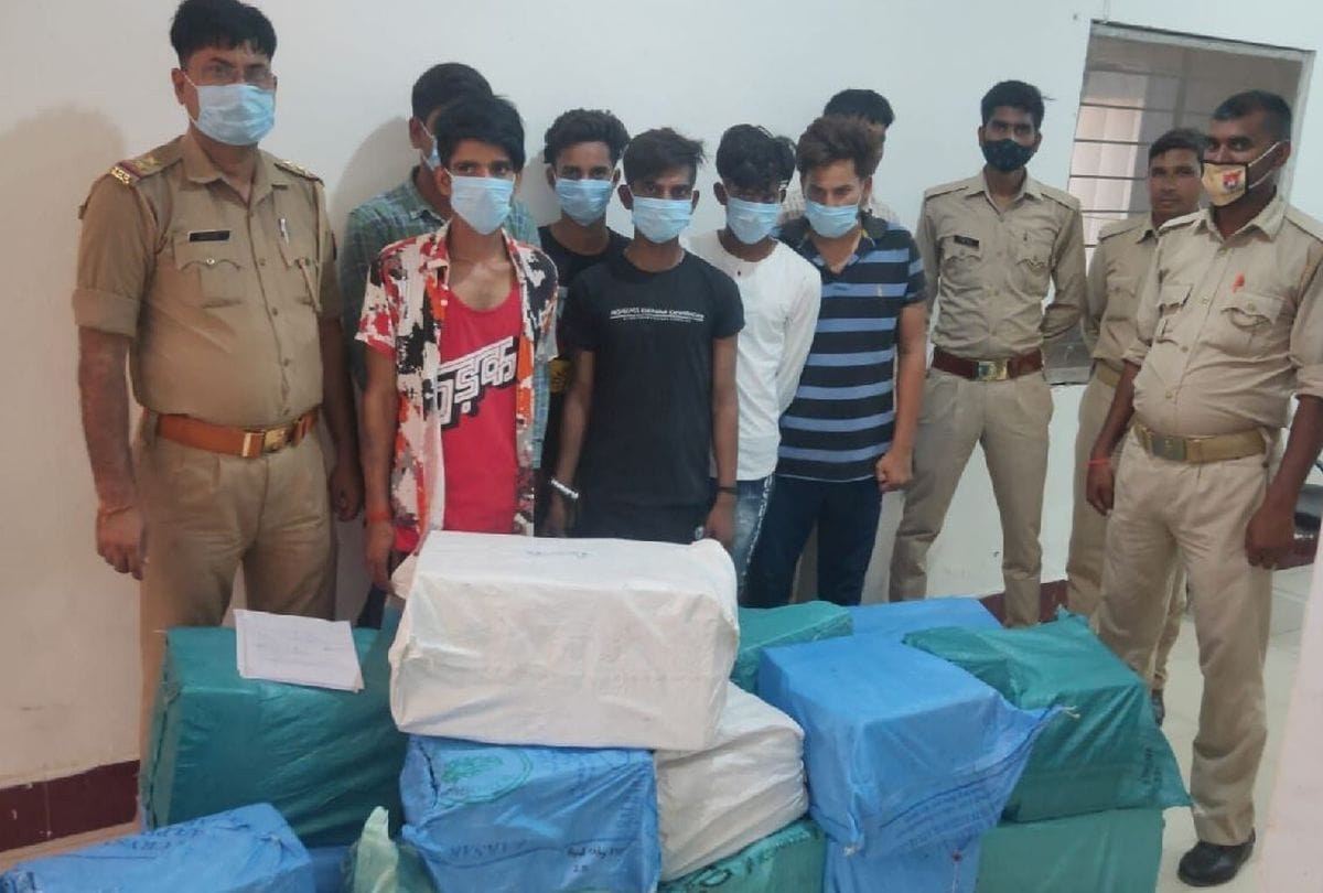 Seven accused arrested for stealing English liquor in Mathura